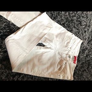 White guess jeans